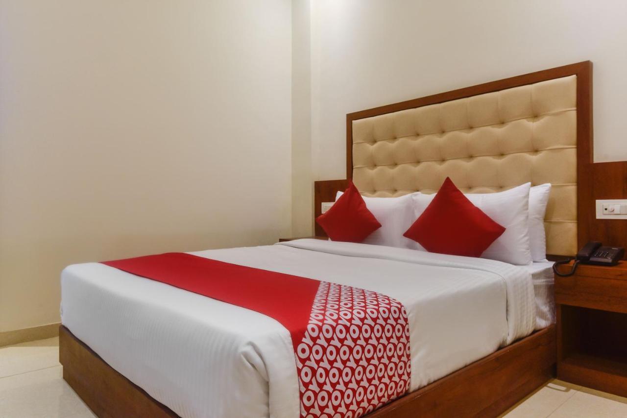 Oyo Shubham Residency Hotel Bhiwandi Екстериор снимка