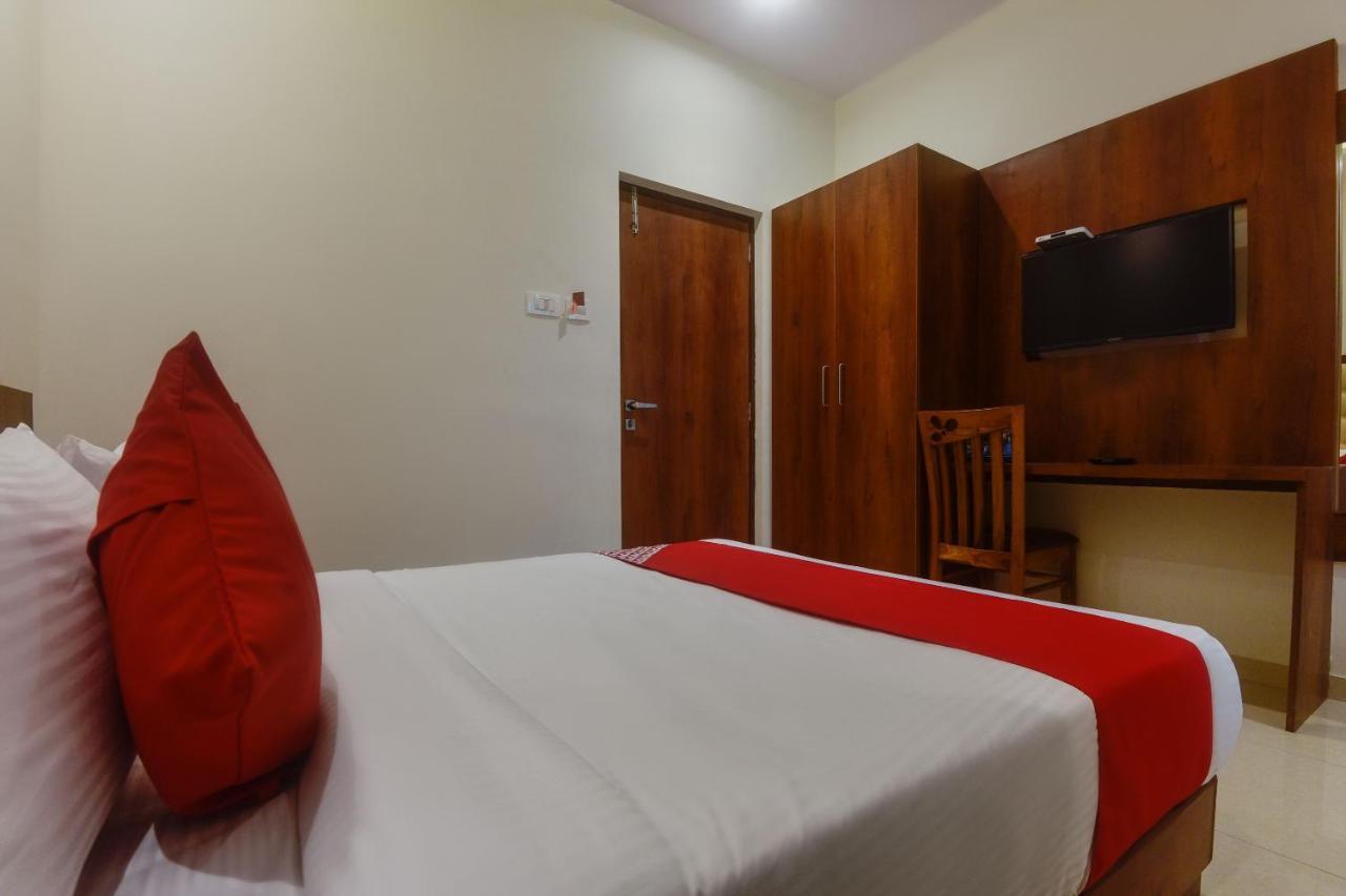 Oyo Shubham Residency Hotel Bhiwandi Екстериор снимка